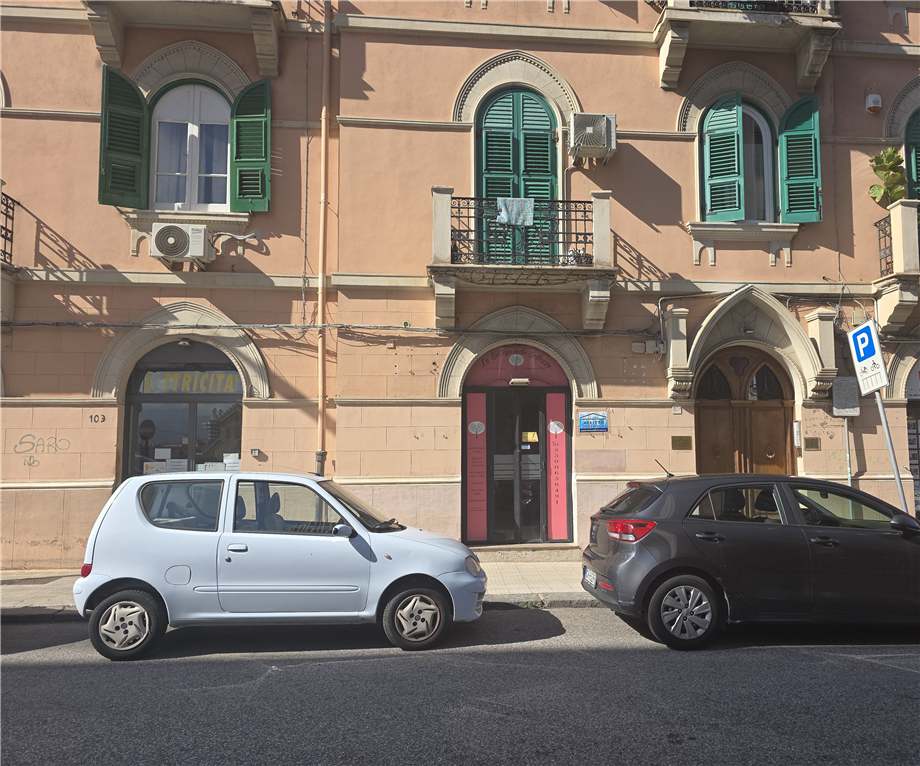 Affitto Commerciale Messina Via XXIV Maggio, 105 #ME110 n.1