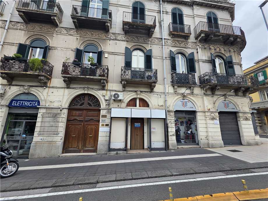 Affitto Commerciale Messina Corso Cavour, 46 #ME120 n.1