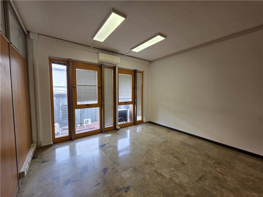 Alquiler Oficina Messina Via G. Bruno, 106 #ME160 n.7