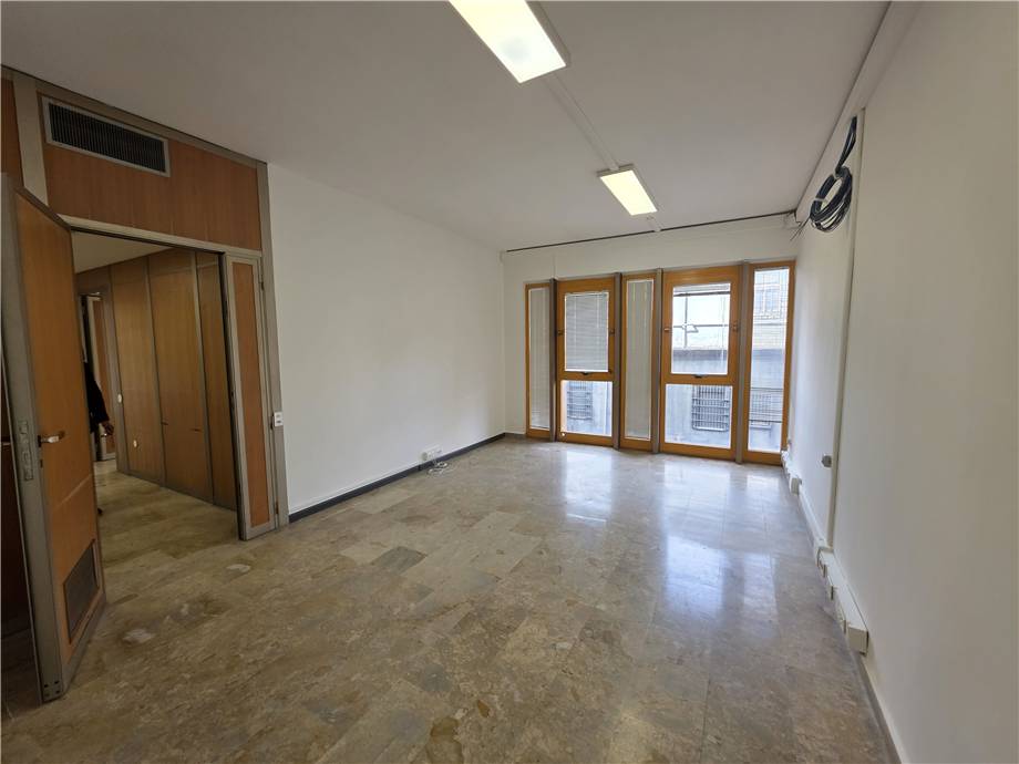 Alquiler Oficina Messina Via G. Bruno, 106 #ME160 n.8