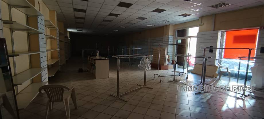 Venta Otras actividad comerciales Pontecorvo #239 n.9