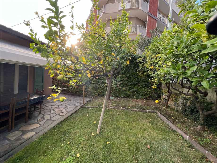 Venta Casa bifamiliar Sanremo #V1 YH n.8
