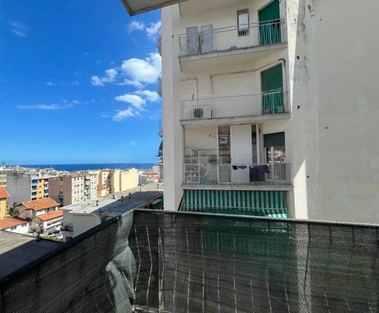 Venta Piso Sanremo  #T13 FL n.9