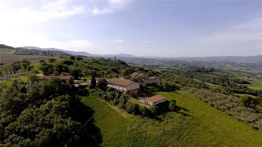 Venta Granja Gualdo Cattaneo San Terenziano #VAZ59 n.8
