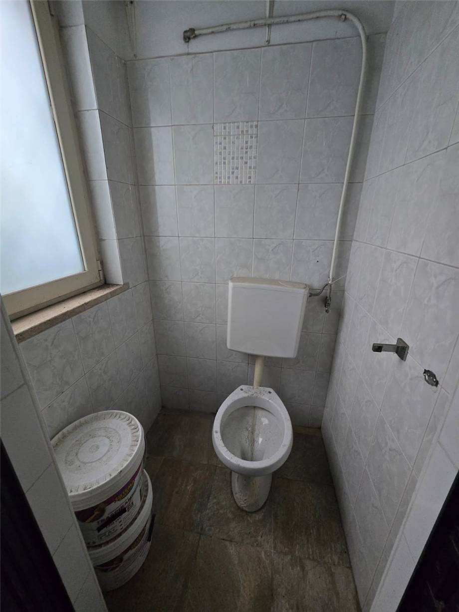 Vendita Negozio Roma Infernetto #LocaliCastelPo n.9