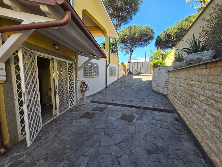 To rent Two-family villa Roma Infernetto #Stradella n.6