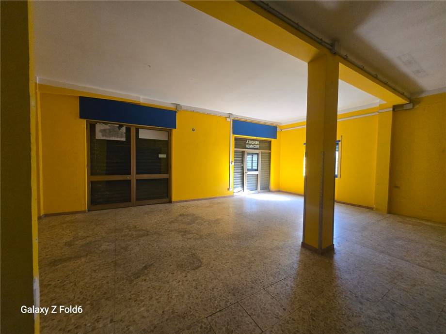 Affitto Locale commerciale Roma Casal Bernocchi #Locale Fabiano n.6