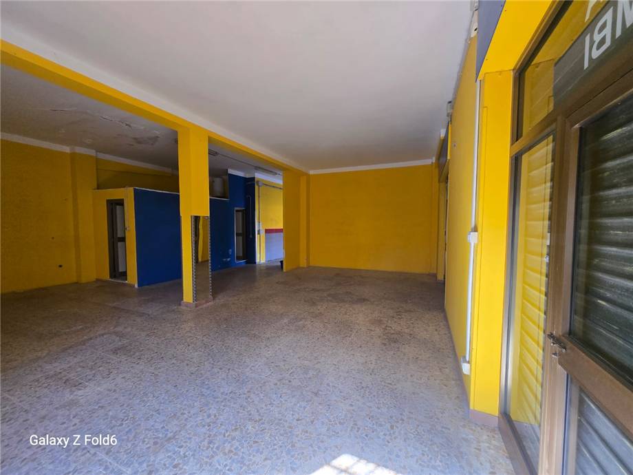 Affitto Locale commerciale Roma Casal Bernocchi #Locale Fabiano n.7