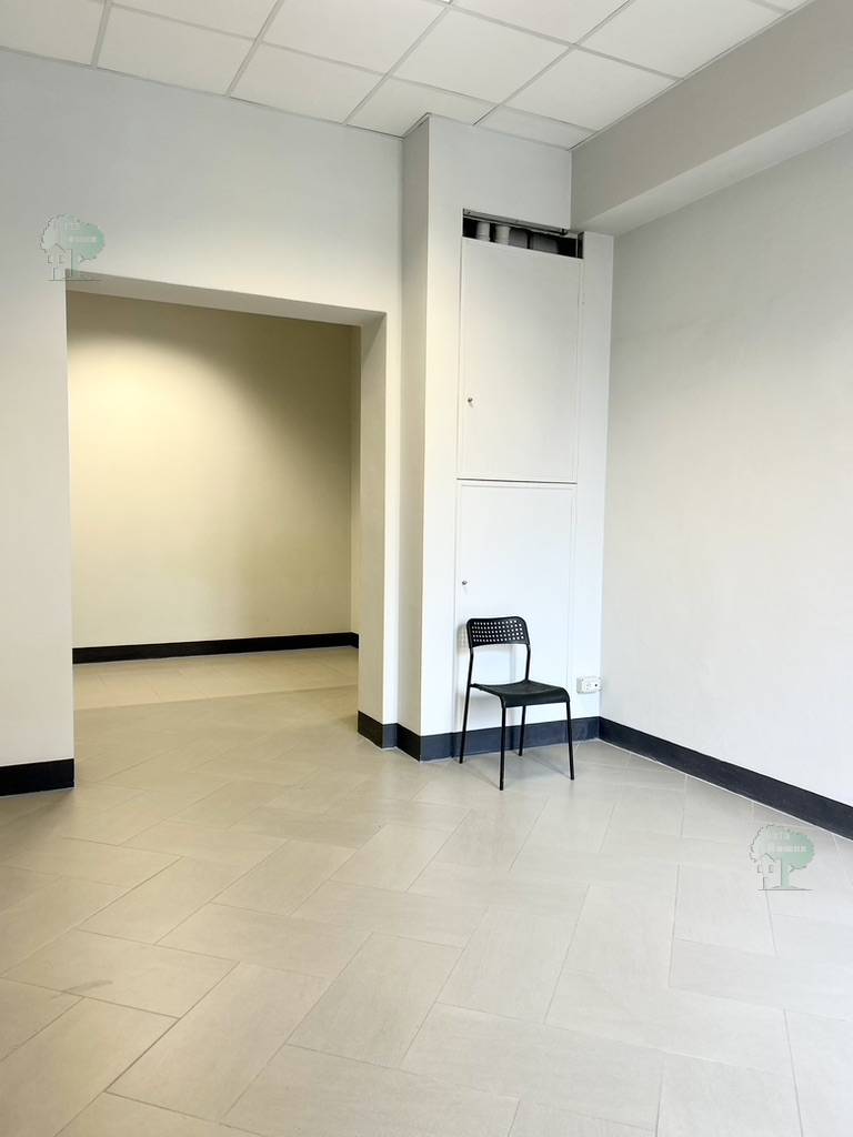 To rent Office Lucca  #308 n.9