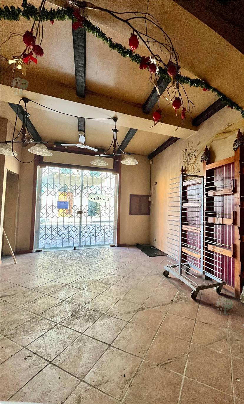 For sale Business premises Lucca Borgo Giannotti #328 n.10