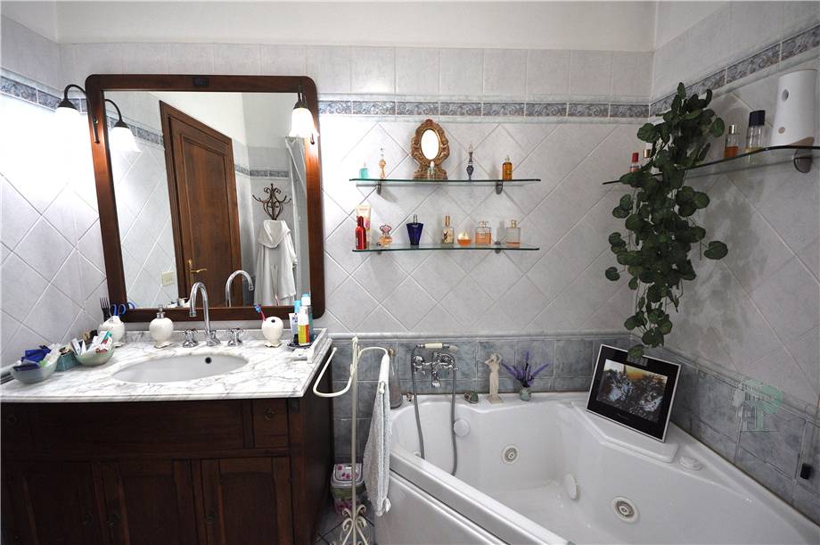 Venta Villa bifamiliar Porcari  #484 n.10