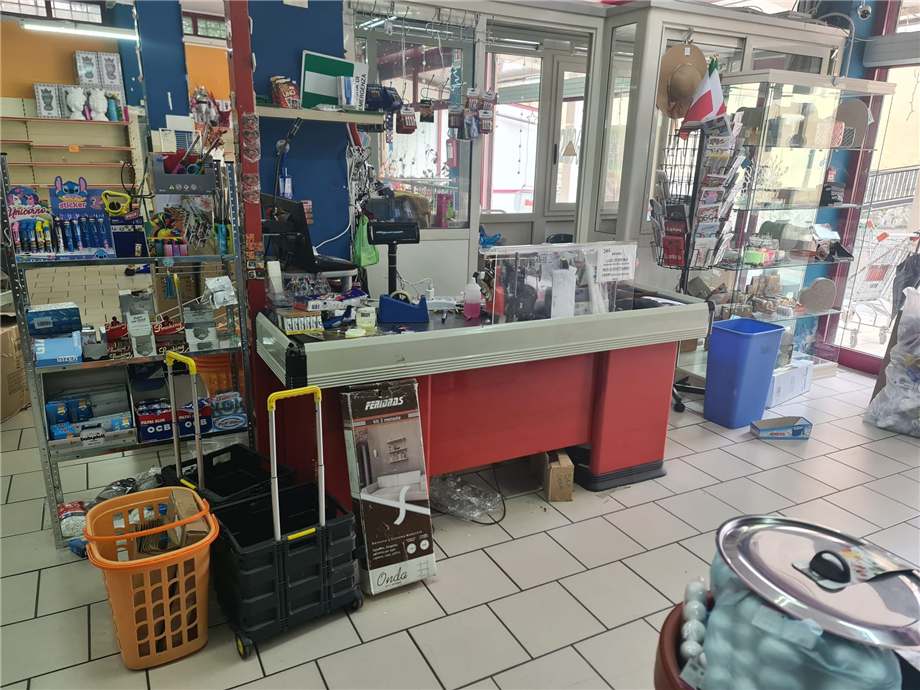 Alquiler Local comercial Bronte  #37 n.6