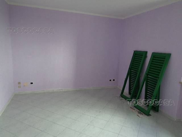 To rent Apartment Fucecchio  #L90 n.8