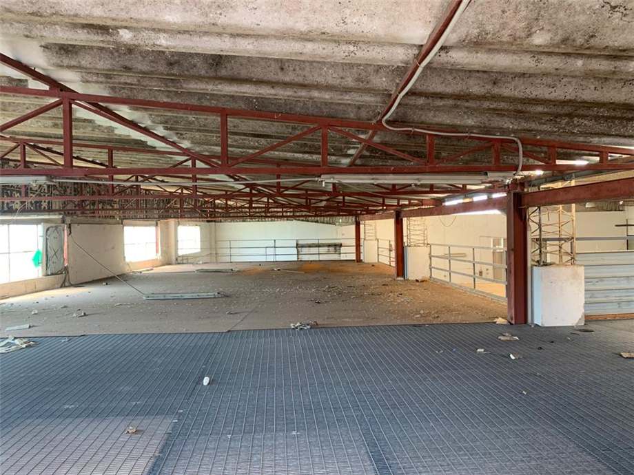 Venta Local comercial Siracusa #D8SR n.16