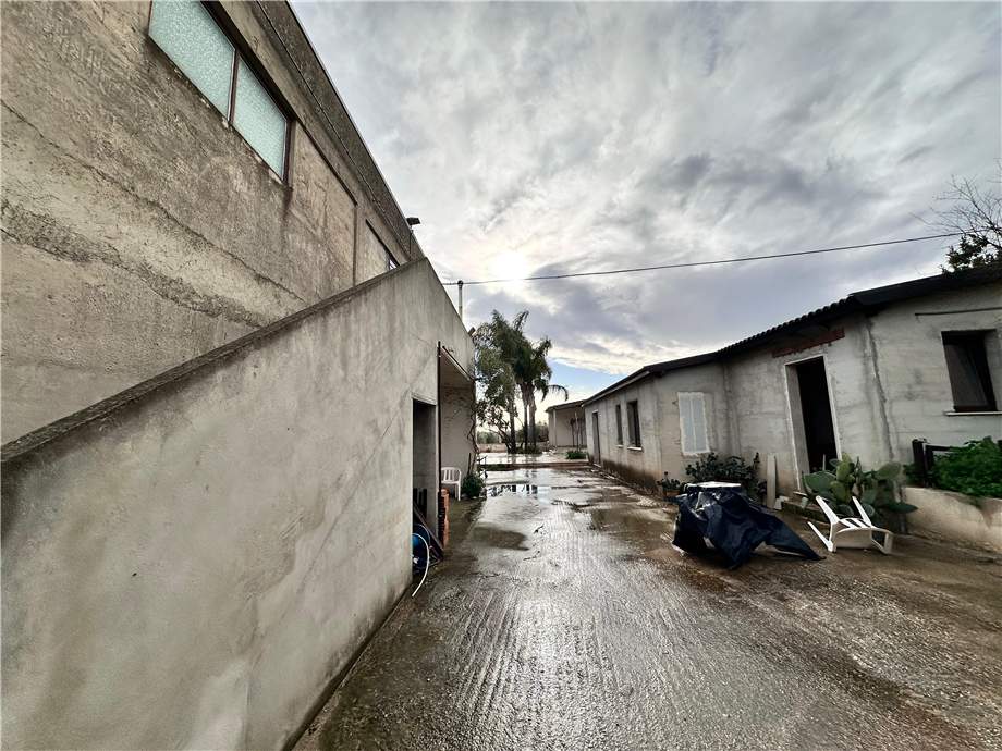 Vente Entrepôt Rosolini #38LC n.18