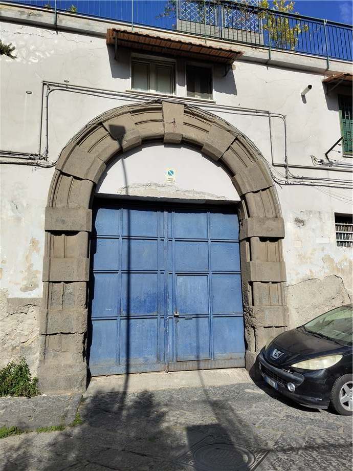 Venta Nave Napoli Perrone #480 n.9
