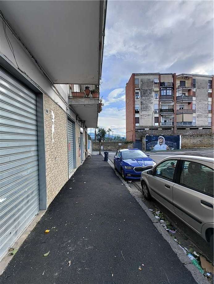 Alquiler Local comercial Napoli  #517 n.6