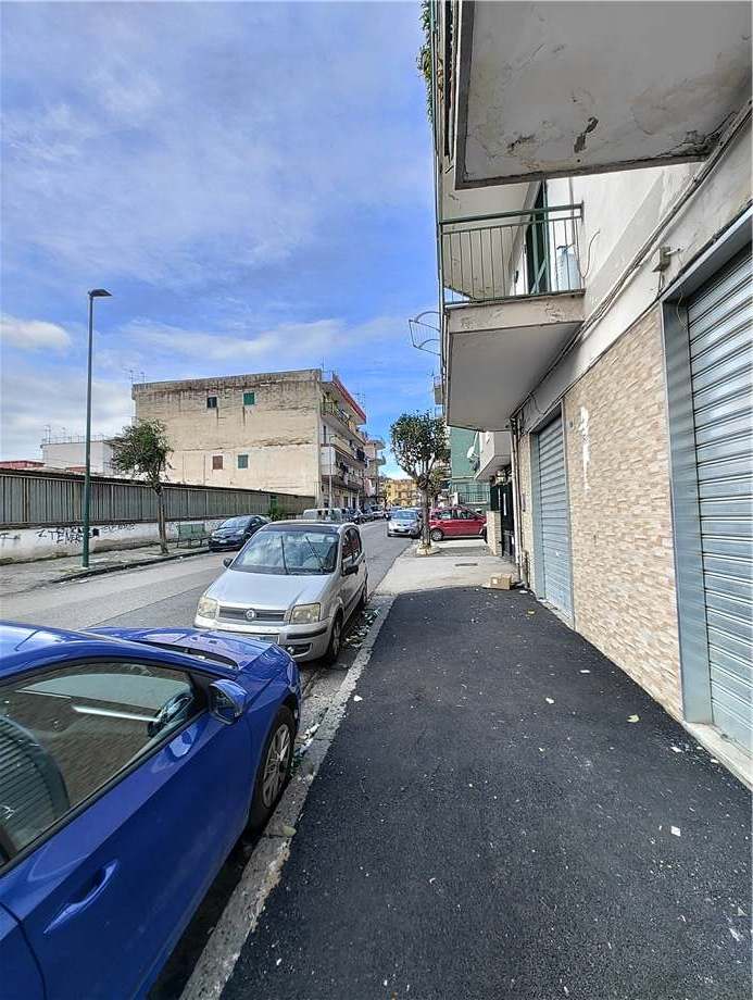 Alquiler Local comercial Napoli  #517 n.8