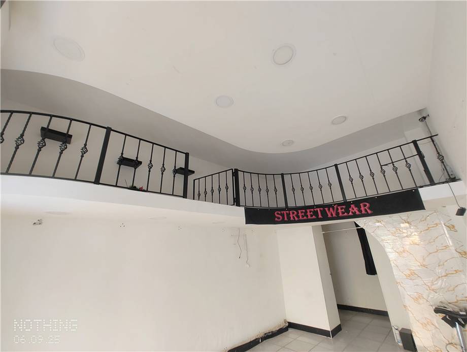 Alquiler Local comercial Napoli #536 n.6