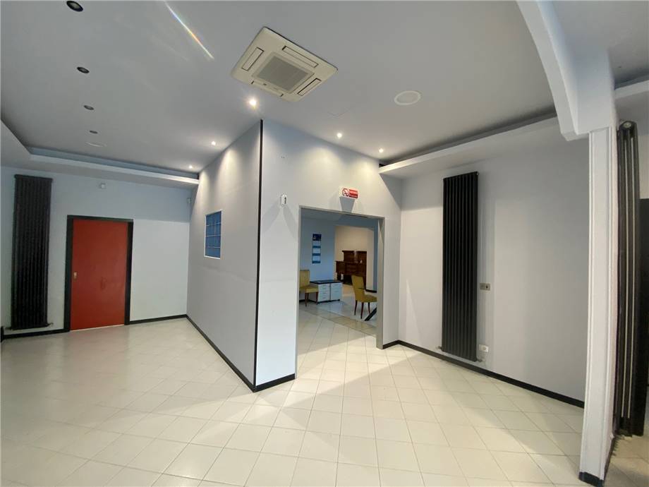 To rent Business premises Monterenzio La Rocca #384 n.6