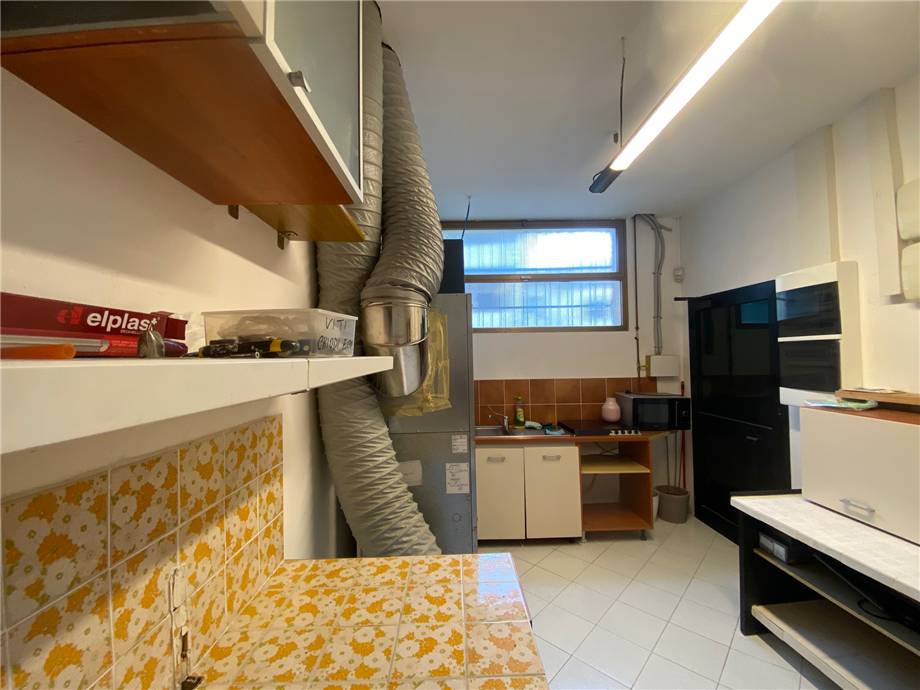 To rent Business premises Monterenzio La Rocca #384 n.7